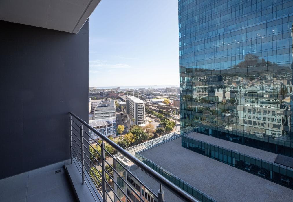 16 on Bree Unit 1713