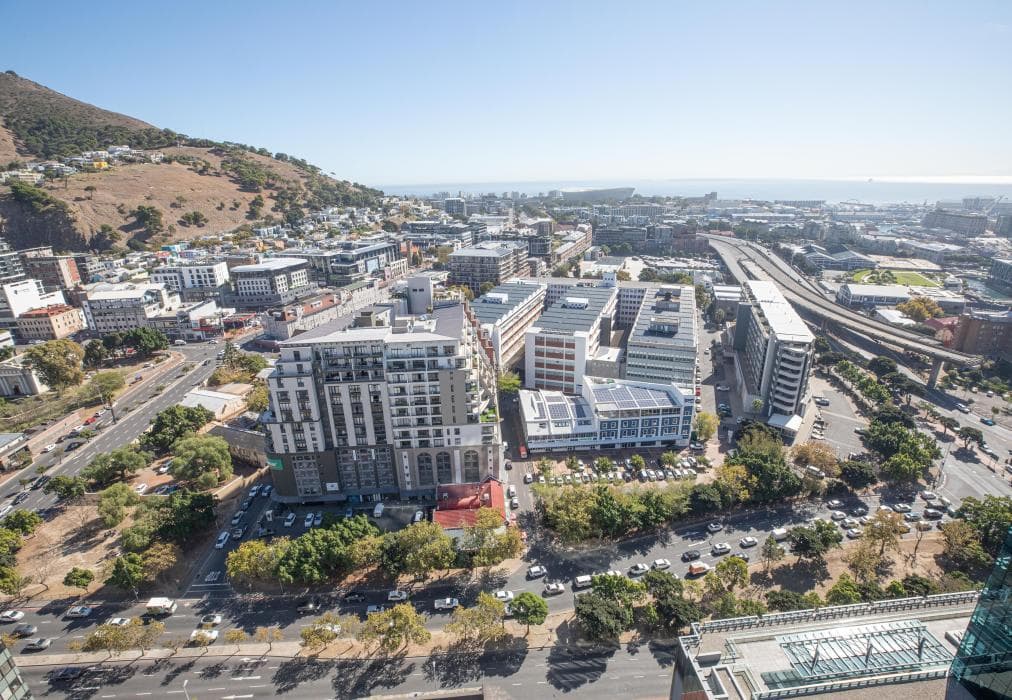 16 on Bree Unit 1713