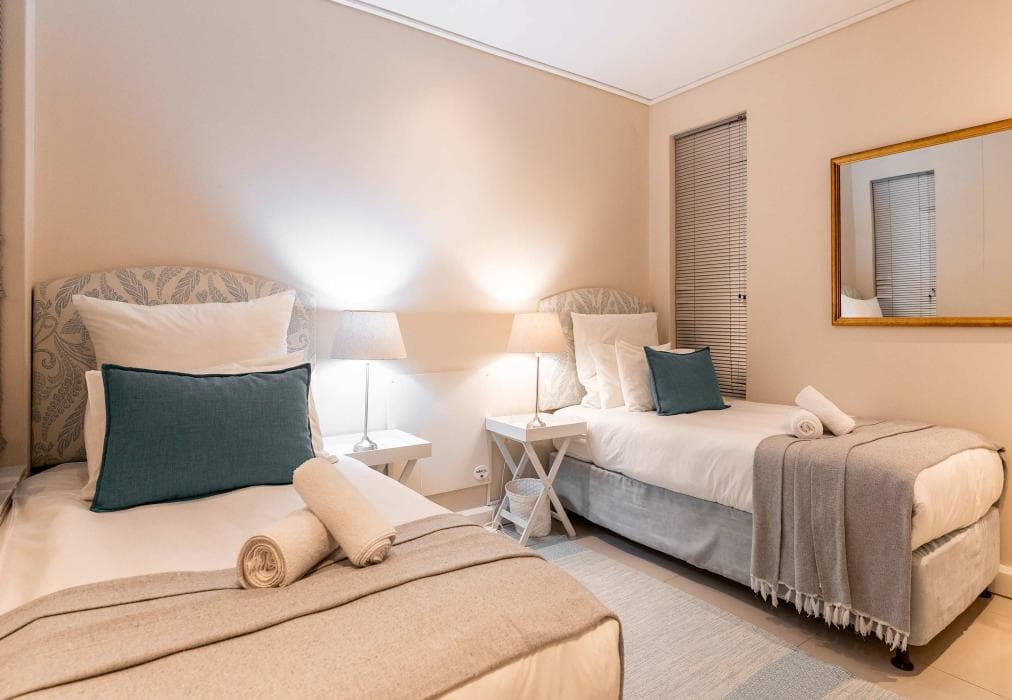 Sunset Azure Apartment