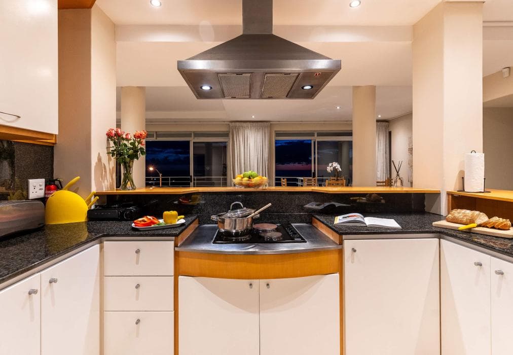 Sunset Azure Apartment