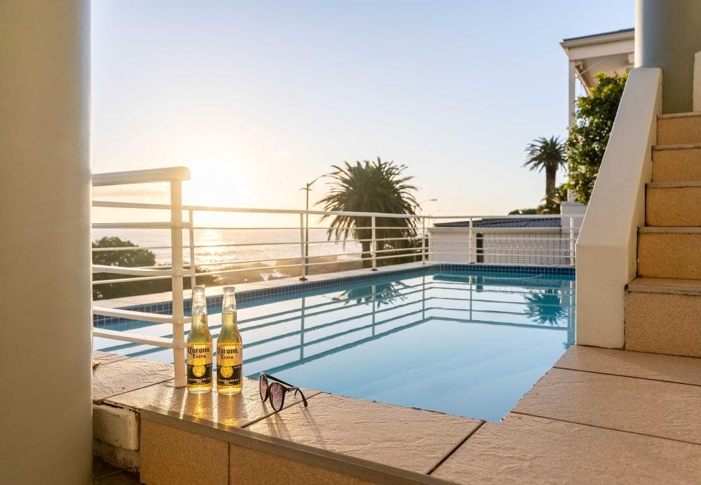 Sunset Azure Apartment