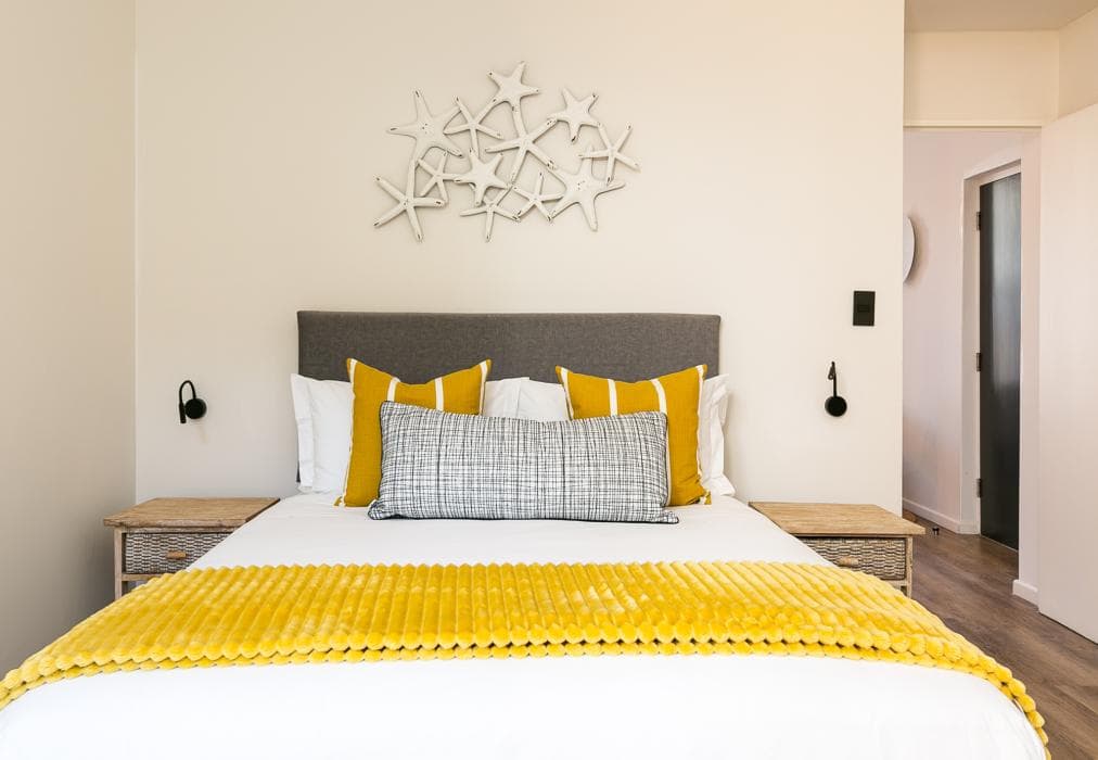 The Palm Flats - Sunshine & Seashells