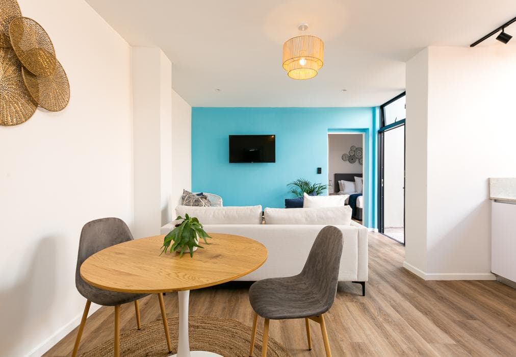 The Palm Flats - Seaside Bliss