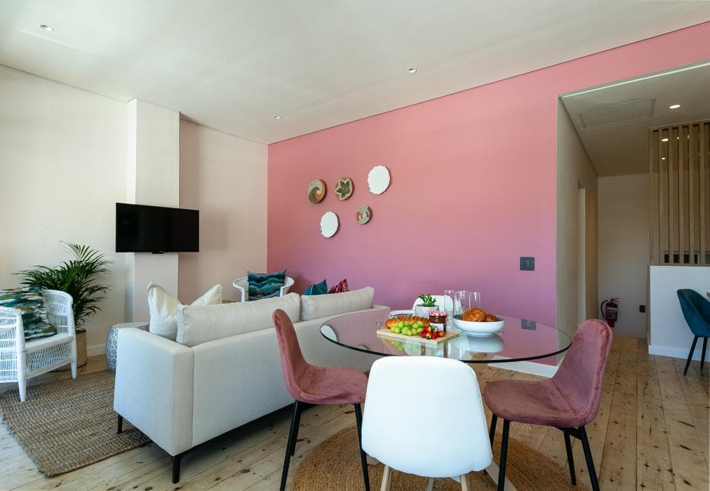 The Palm Flats - Panoramic Peaks