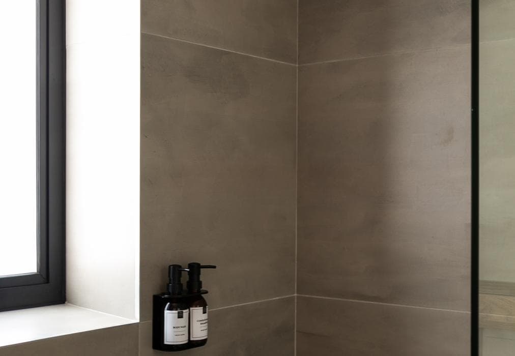 The Palm Flats - Tropical Paradise