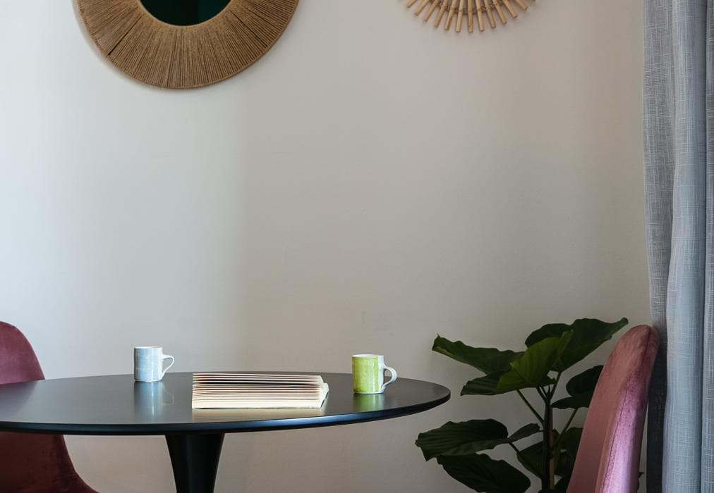 The Palm Flats - Tropical Paradise