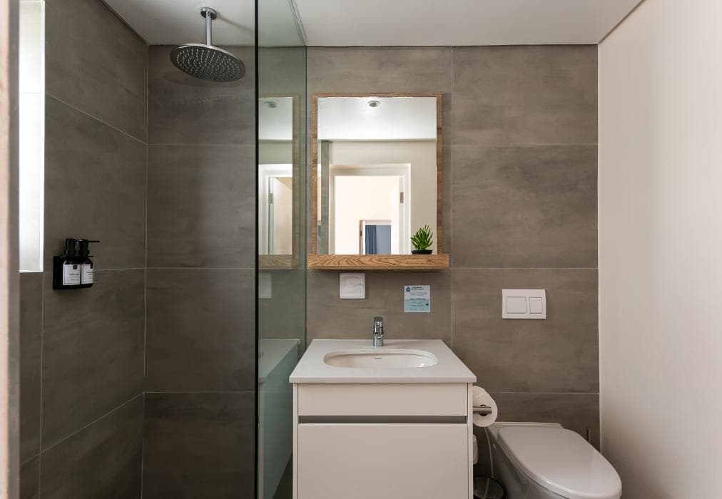 Grand 8 Bedroom Home