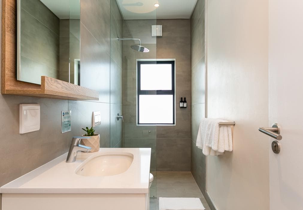 Grand 8 Bedroom Home