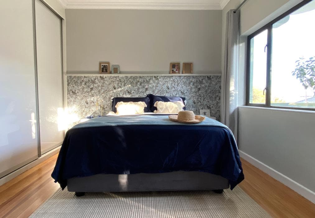 Minimalistic & Spacious Vredehoek Gem