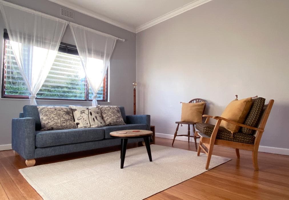 Minimalistic & Spacious Vredehoek Gem