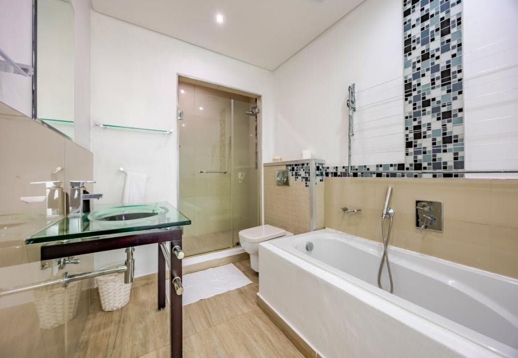 303 Infinity Apartment