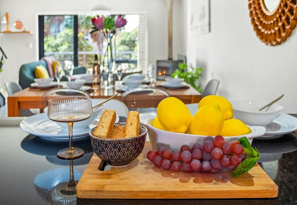 Manhattan Wharfside 301