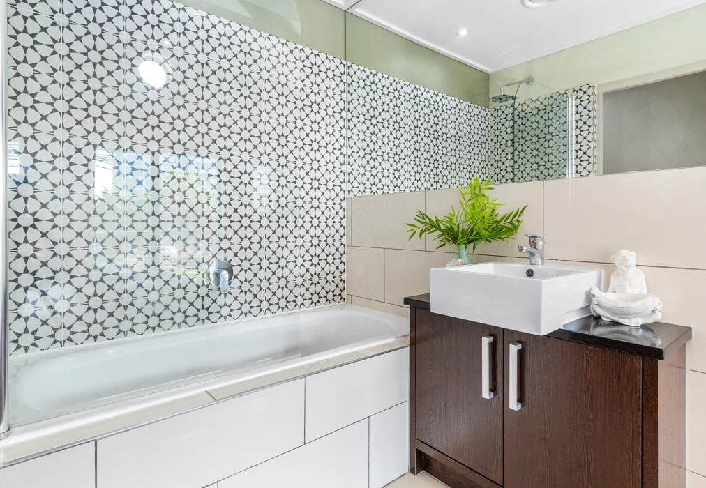 Manhattan Wharfside 301