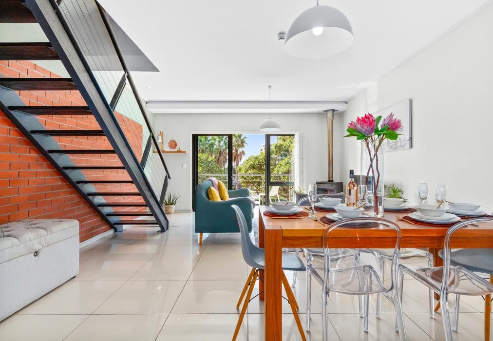 Manhattan Wharfside 301