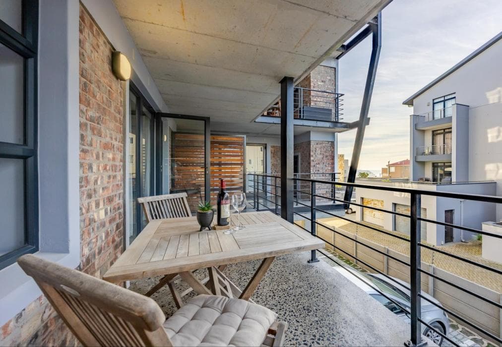 4 Manhattan Building Studio