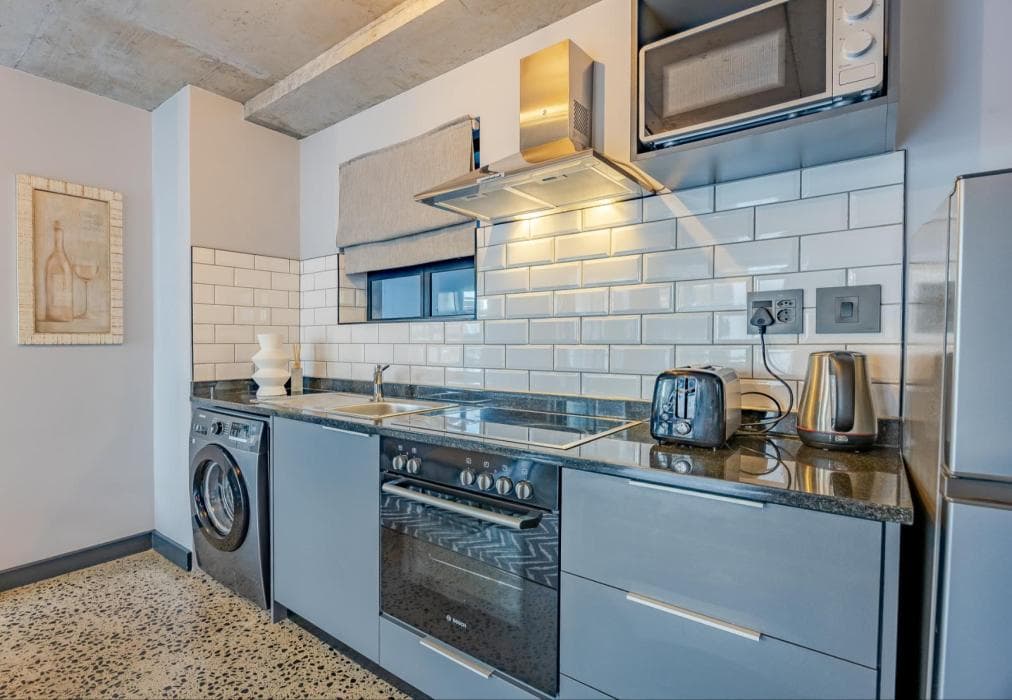 4 Manhattan Building Studio