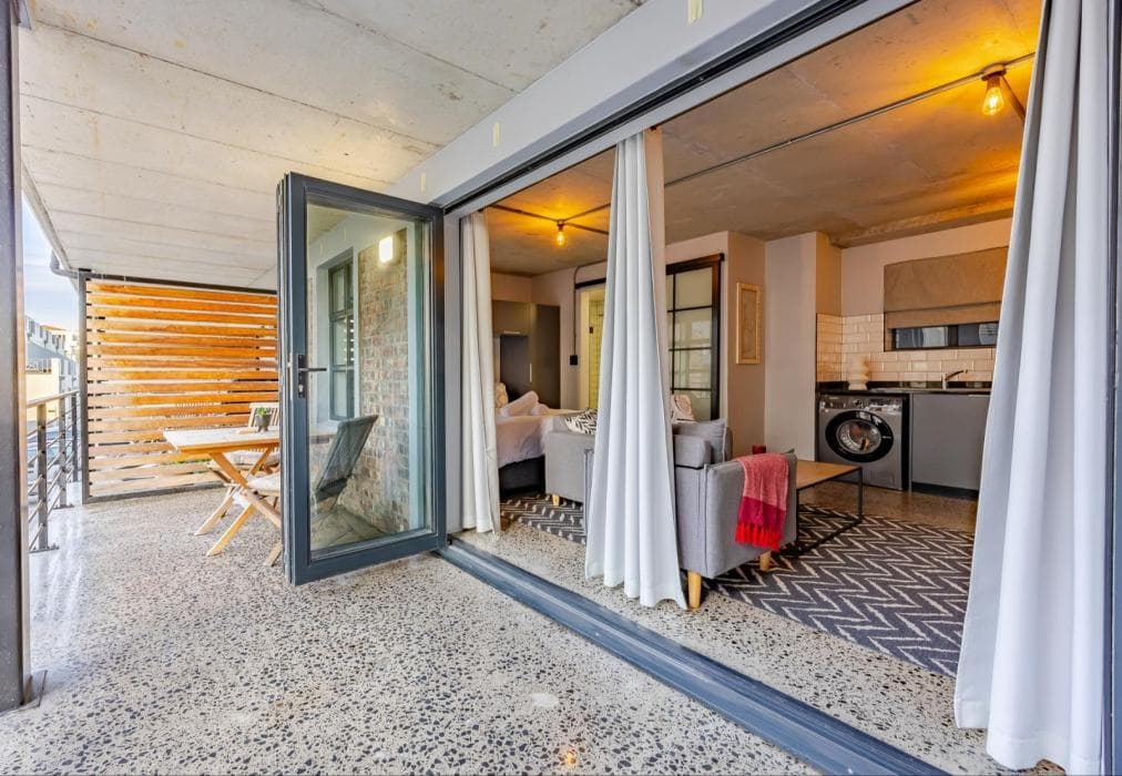 4 Manhattan Building Studio