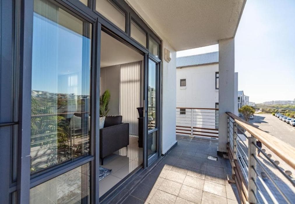 133 Eden on the Bay Studio