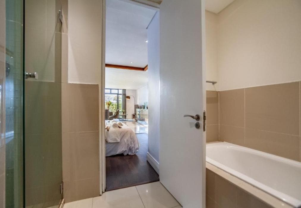 133 Eden on the Bay Studio