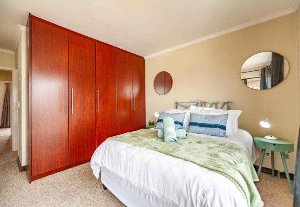 B16 Sandy Bay 2 bedroom