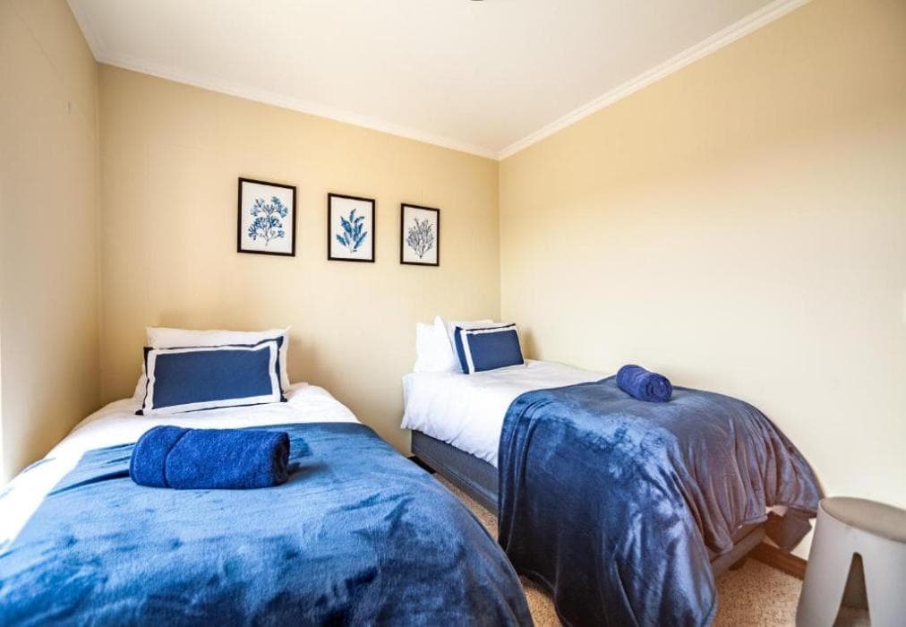 B16 Sandy Bay 2 bedroom