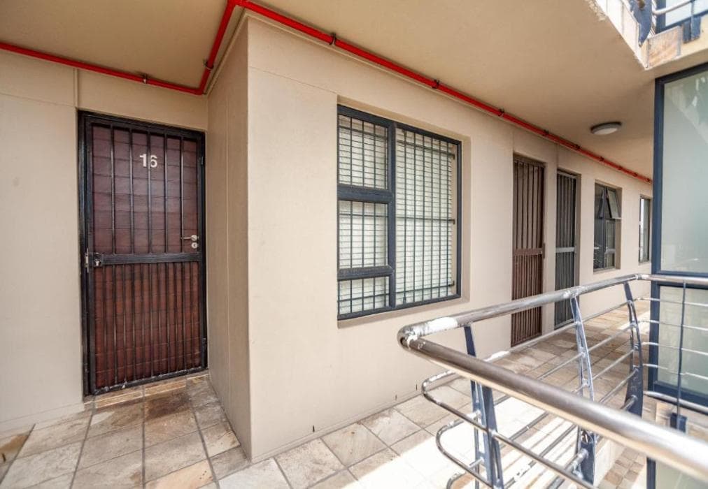 B16 Sandy Bay 2 bedroom