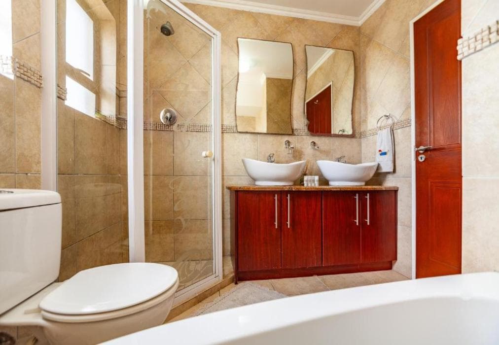 B16 Sandy Bay 2 bedroom