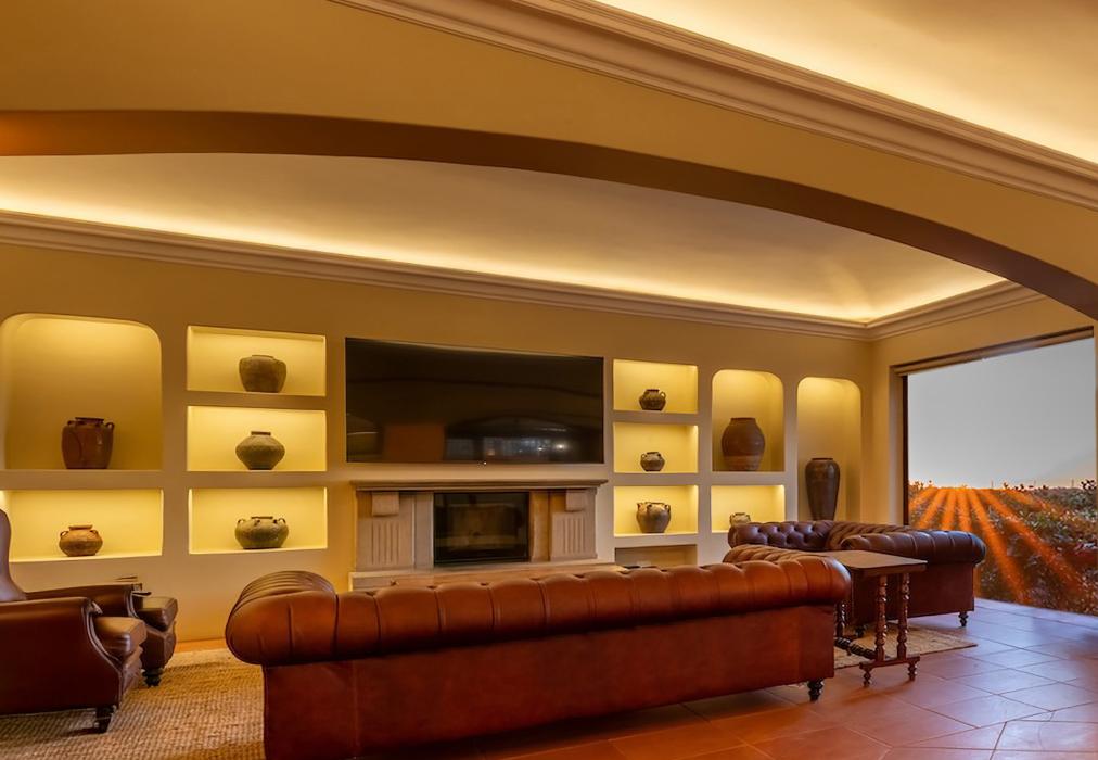 Sunsets Tuscan Beachfront Villa