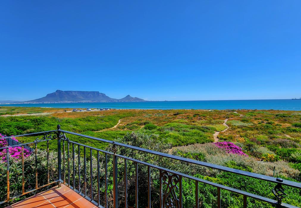 Sunsets Tuscan Beachfront Villa