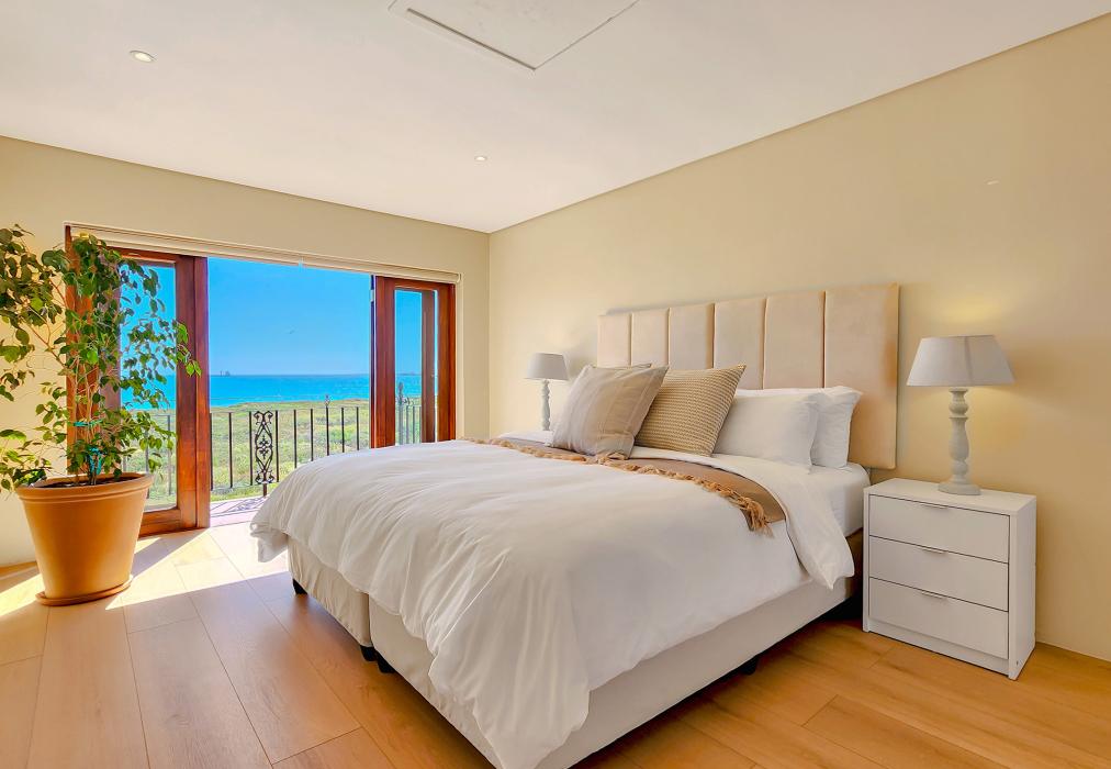 Sunsets Tuscan Beachfront Villa