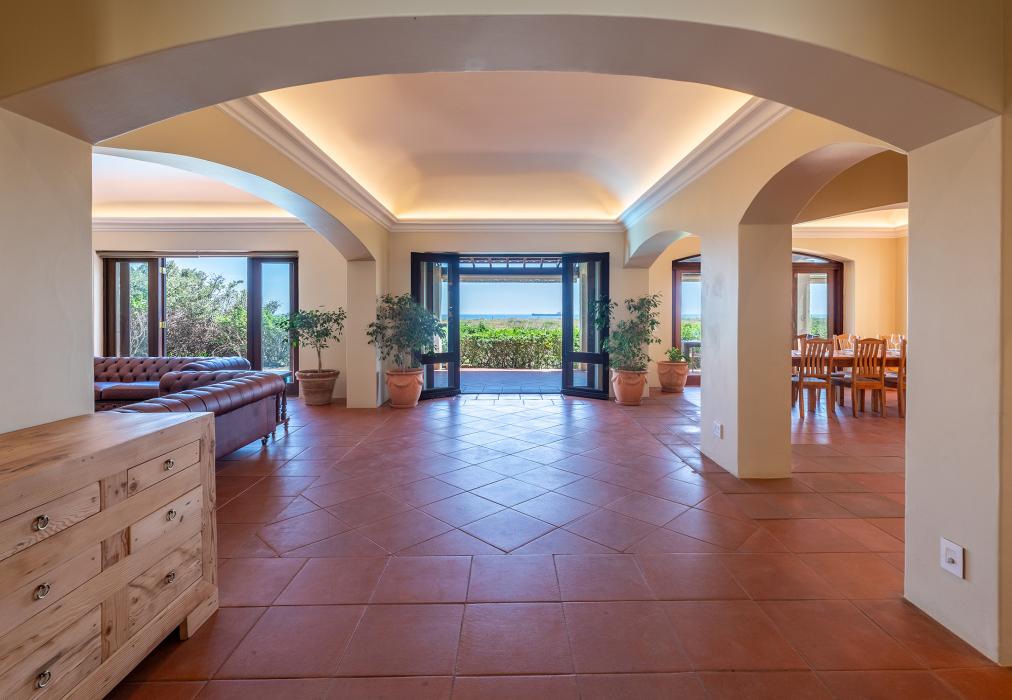 Sunsets Tuscan Beachfront Villa