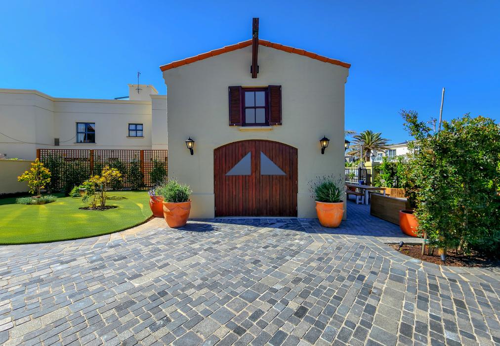 Sunsets Tuscan Beachfront Villa