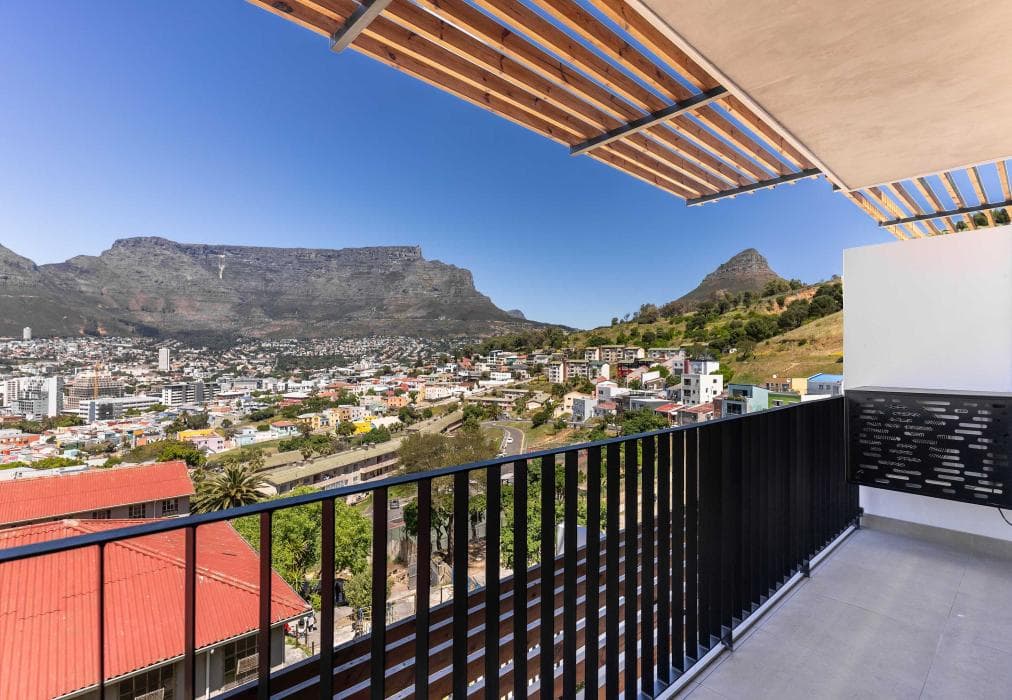 Table Mountain Majesty