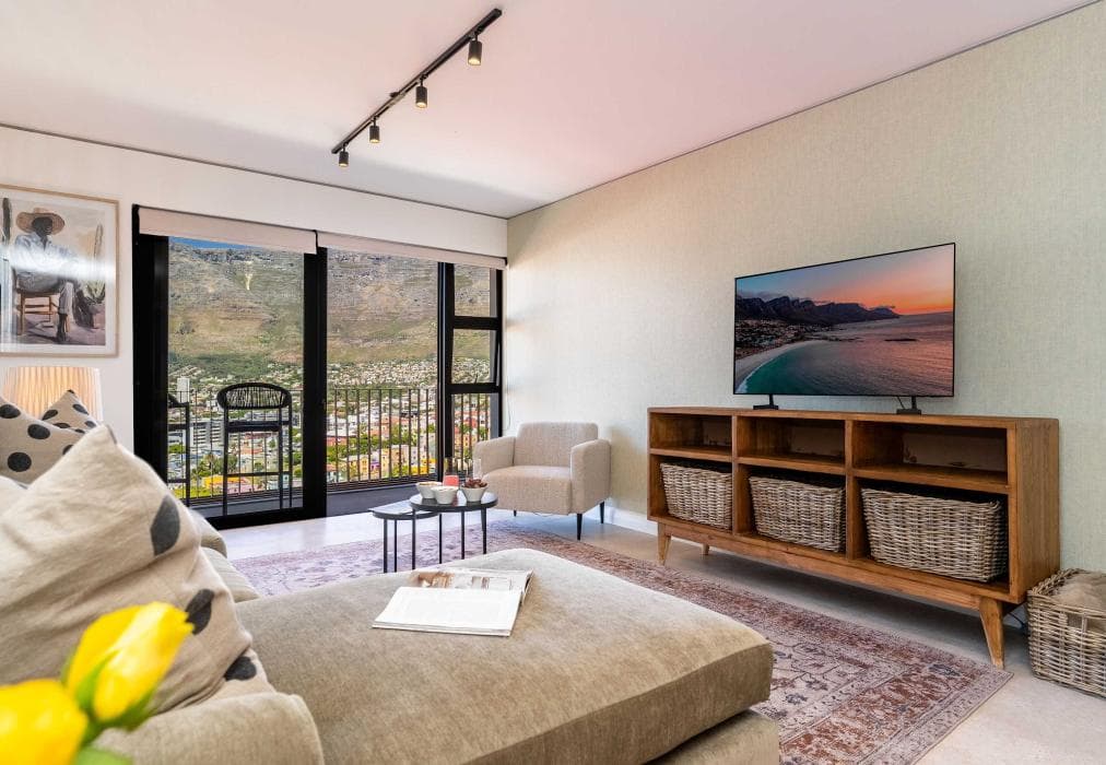 Table Mountain Majesty