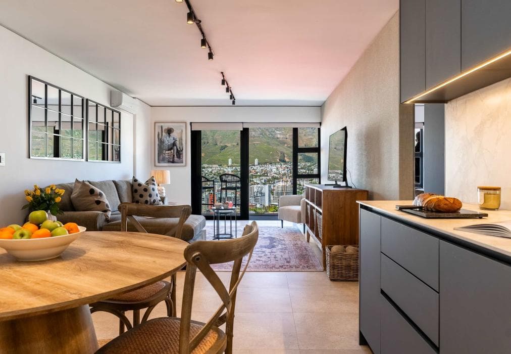 Table Mountain Majesty