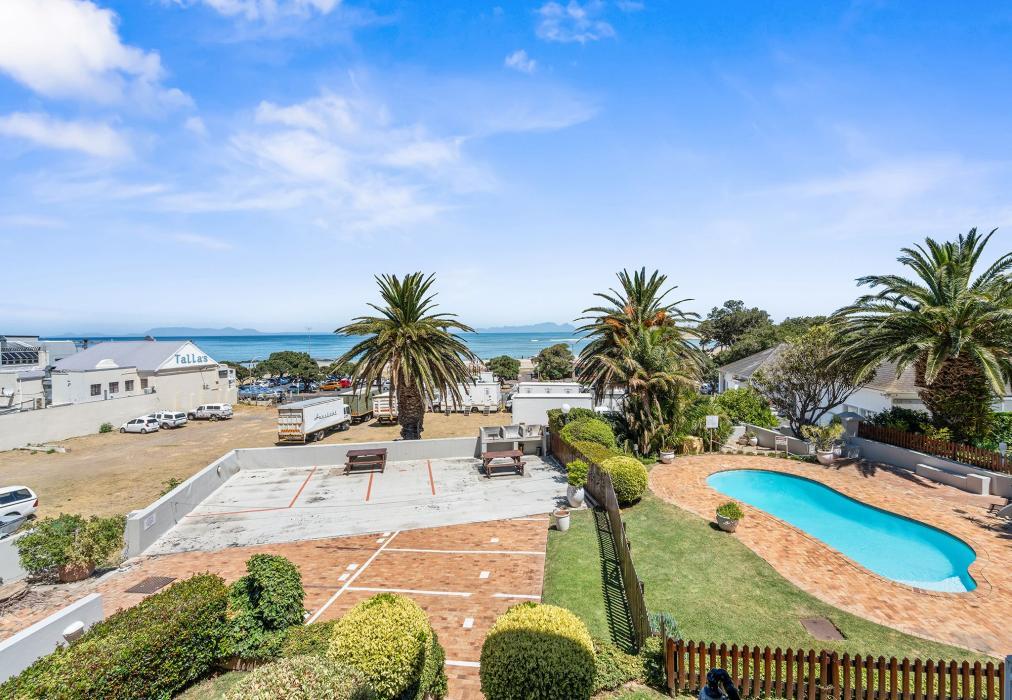 Gordon's Village View