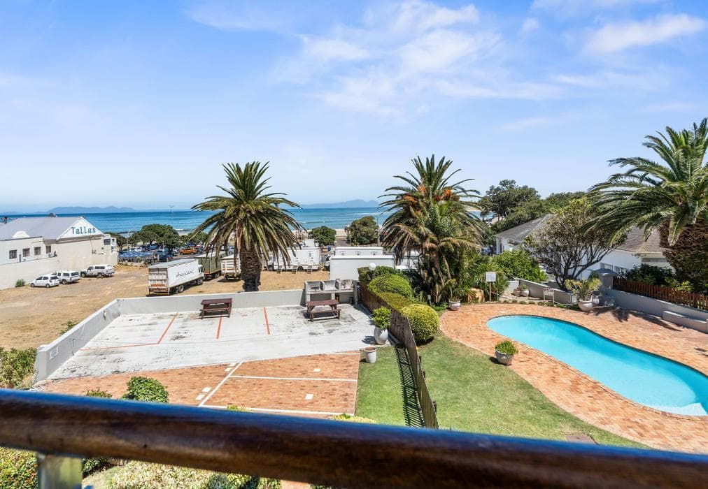 Gordon's Village View