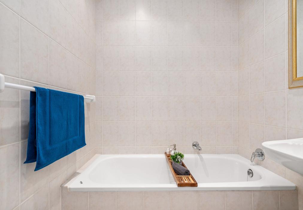 Gordon's Village View