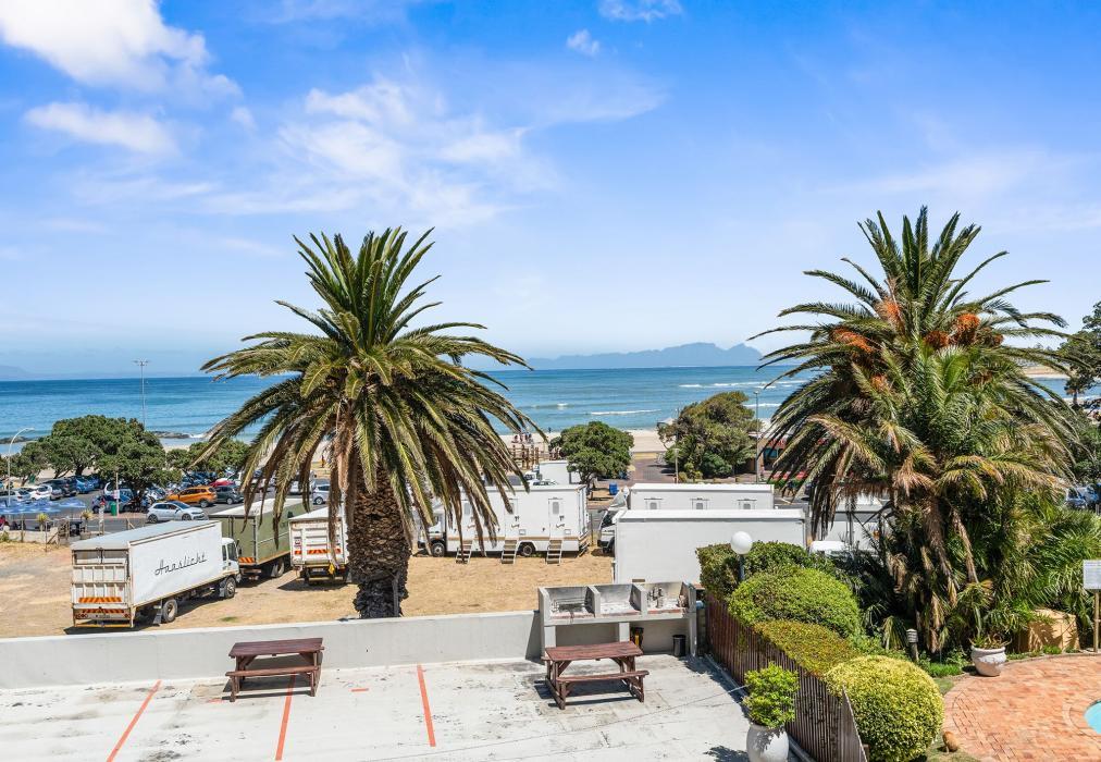 Gordon's Village View