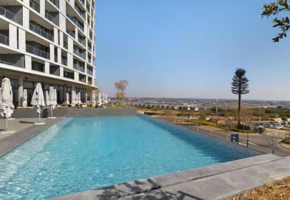 Lux @ Ellipse Galelileo