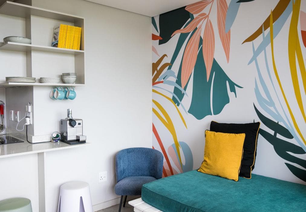 603 2SIX2 Florida Road