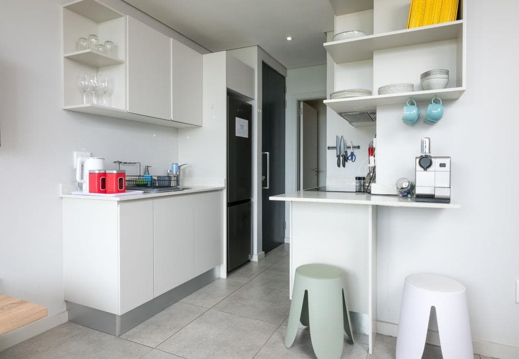 603 2SIX2 Florida Road