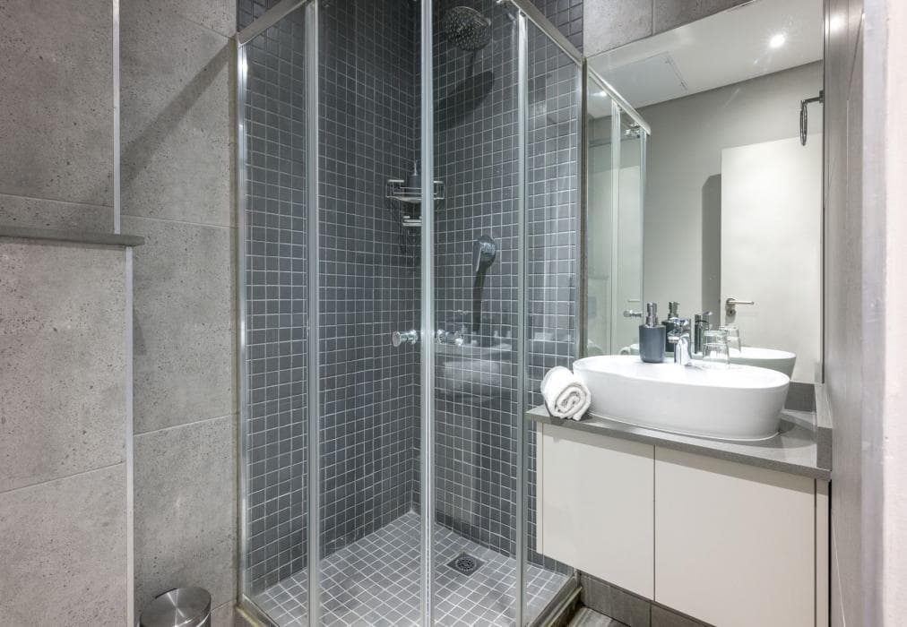 603 2SIX2 Florida Road