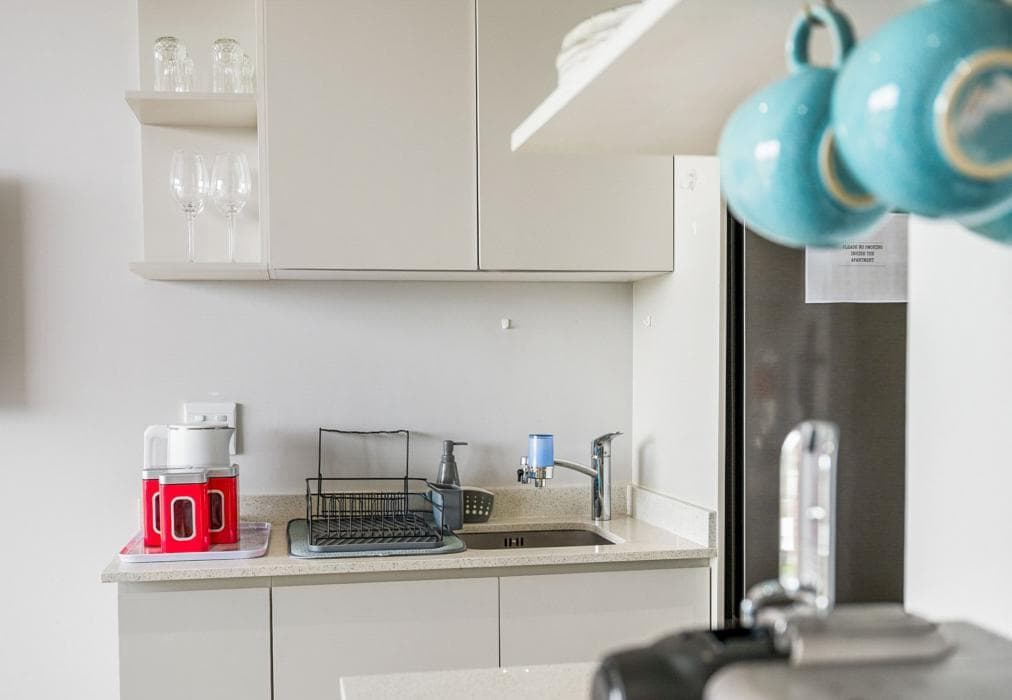 603 2SIX2 Florida Road