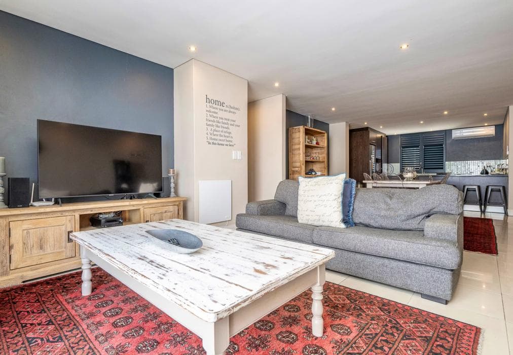 West Coast Eden On The Bay