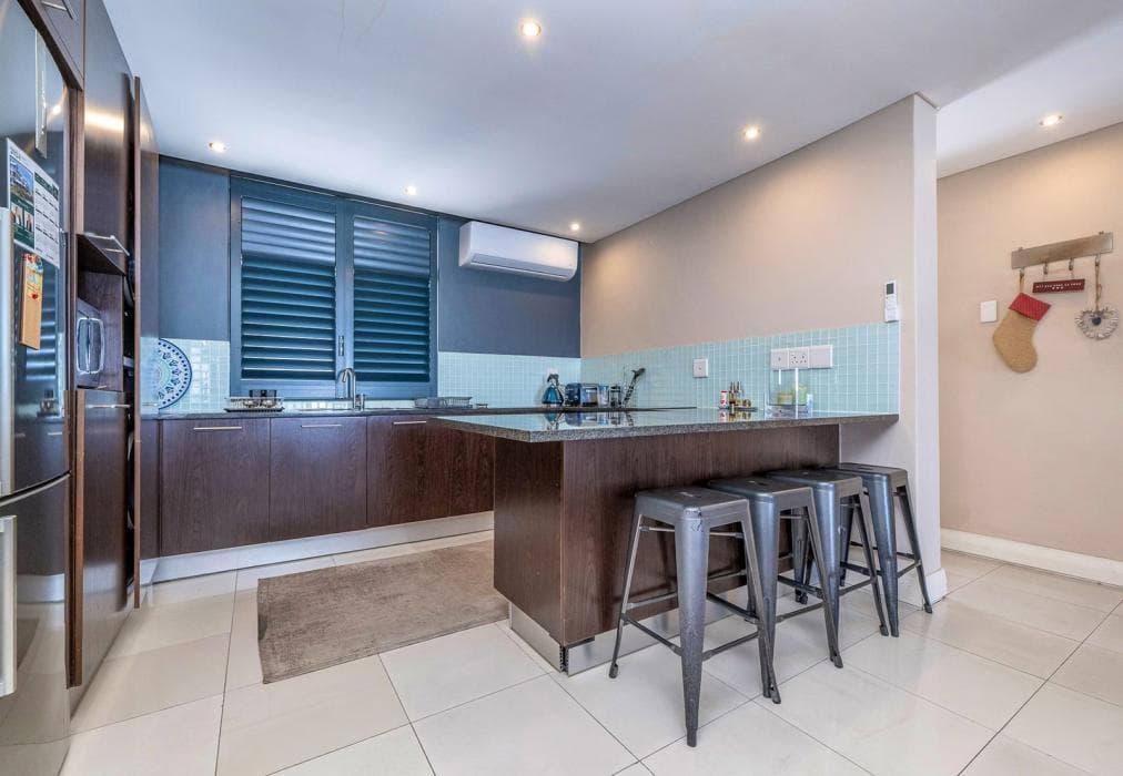 West Coast Eden On The Bay