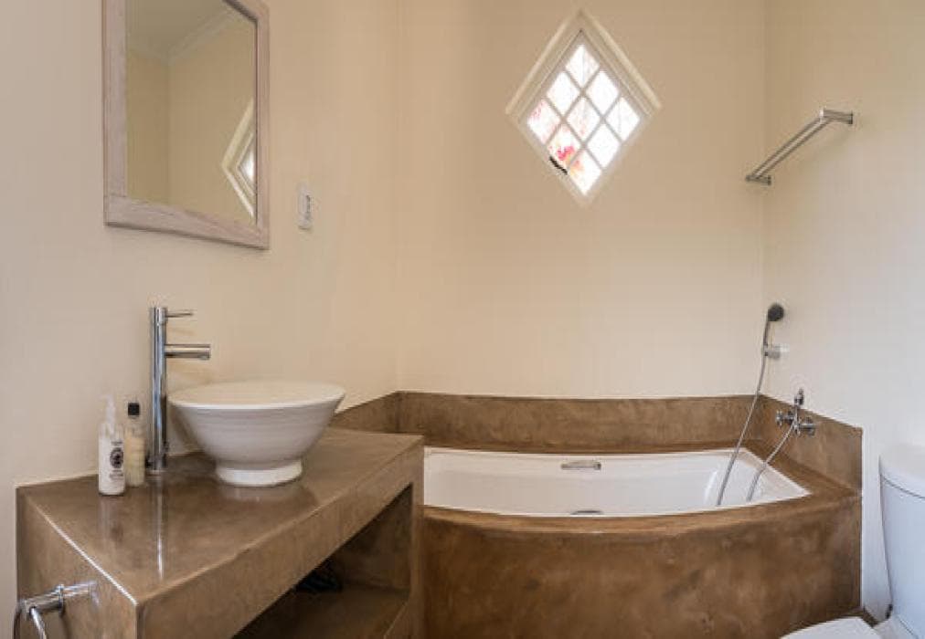 Tanagra Wine & Guest Farm