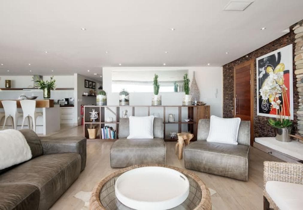 Glen Beach Bungalow -Main House