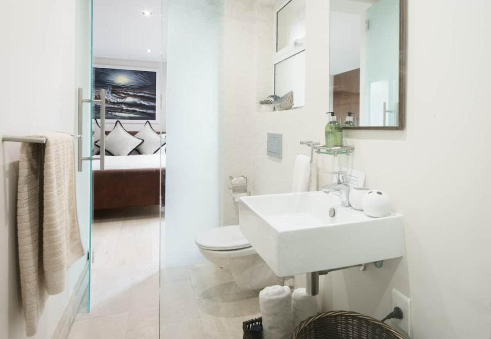 Glen Beach Bungalow -Main House