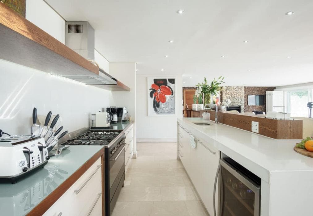 Glen Beach Bungalow -Main House